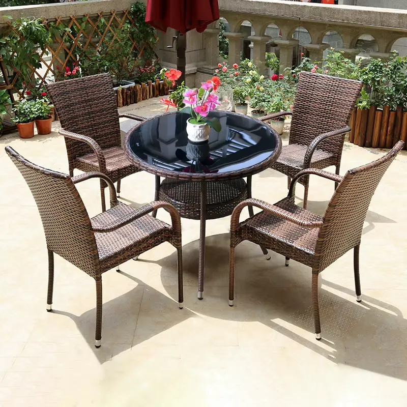 Outdoor Furniture Prices - طاولة قهوة معدنية صغيرة من الروطان
